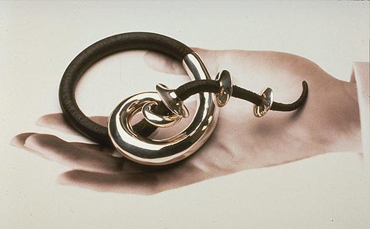 Simon Muscat Goldsmith - Bracelet, Sterling, leather, 8.5 x 6 x 1 cm